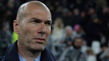 Real Madrid coach Zinedine Zidane looks on prior to the UEFA Champions League Quarter Final Leg One match between Juventus and Real Madrid at Allianz Stadium on April 3, 2018 in Turin, Italy.