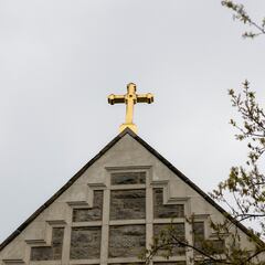 Disminuye el catolicismo y aumenta el ateísmo entre los latinos en Estados Unidos