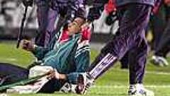 No dejaron acabar el Francia-Argelia