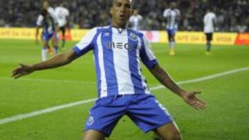 Danilo celebra un gol con el Oporto.