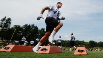 ALICIENTE. Alejandro Villanueva jugará en los Pittsburgh Steelers como tackle ofensivo. Un guardaespaldas para el QB.