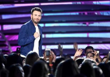 Chris Evans obtuvo el premio a mejor actor de ciencia ficción por su papel en Capitán América.