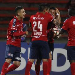 El doblete de Castro ilusionó al DIM pero no alcanzó para clasificar