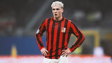 STADIO GIUSEPPE MEAZZA, MILAN, ITALY - 2024/12/15: Alex Jimenez of AC Milan looks on during the Serie A football match between AC Milan and Genoa CFC. The match ended 0-0 tie. (Photo by Nicolò Campo/LightRocket via Getty Images)