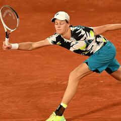 Palizas de Sinner y Cecchinato; Zverev no falla ante Novak