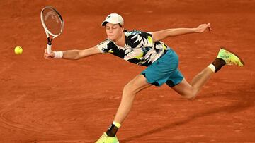 Palizas de Sinner y Cecchinato; Zverev no falla ante Novak