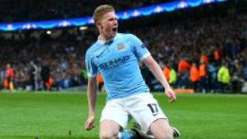 Kevin De Bruyne celebra su gol en el Etihad.