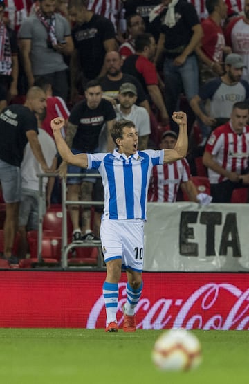 El eibarrés anotó el primer gol del partido desde el punto de penalti