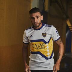 Locura por la camiseta de Boca: así entraba la gente a la tienda