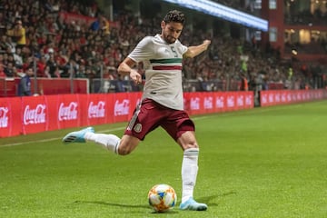 Paolo la rompía en las inferiores del Querétaro, esto lo llevó en múltiples ocasiones a la Selección Mexicana de su categoría, pero a la hora de dar el salto de calidad se quedó corto con los Gallos y lo cedieron a Tijuana en donde ve pocos minutos.