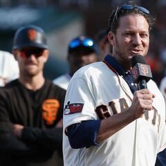 Billie Eilish wears Jake Peavy jersey during SNL appearance, but why did she?