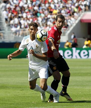 El marroquí entró en sustitución de Carvajal para ser el dos en la segunda parte. Con la salida de Danilo gana opciones para ser el suplente de Carvajal durante la temporada.