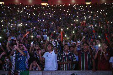 Los aficionados de Fluminense en la presentaci¨®n de Marcelo.