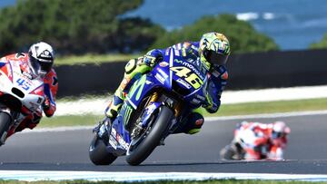 Valentino Rossi con la Yamaha en Phillip Island.