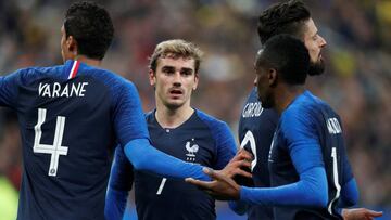 Varane, Griezmann, Matuidi y Giroud, durante un partido de la selecci&oacute;n de Francia.