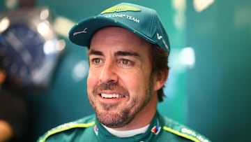 Fernando Alonso (Aston Martin AMR25). Yas Marina, Abu Dhabi. F1 2025.