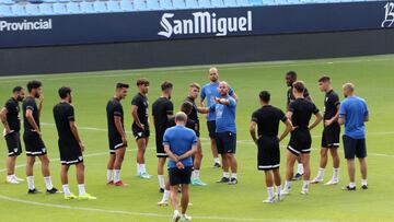 El M&aacute;laga durante un entrenamiento de finales de a&ntilde;o.