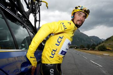 Julian Alaphilippe tras la suspensión de la etapa por el temporal