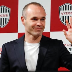 Iniesta y el mundo entero aplaude la huelga de la Primera Iberdrola