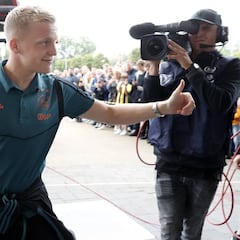 El Ajax quiere retener a Van de Beek hasta el 14 de agosto