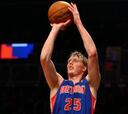 Febrero consolida a Kyle Singler en el quinteto de los Pistons