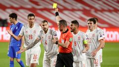 Who is Marco Guida, the referee for Atlético Madrid - Borussia Dortmund today?