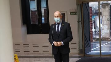 El Gobierno vasco sostiene que protegi¨® al autob¨²s del Atl¨¦tico de "manera adecuada"