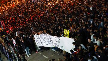 Protestas en la Avenida Suecia de Valencia en los prolegómenos del Valencia-Real Madrid del pasado 3 de enero.