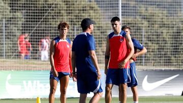 João y Morata ante el Cholo en Los Ángeles de San Rafael.