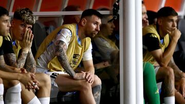 Soccer Football - Copa America 2024 - Final - Argentina v Colombia - Hard Rock Stadium, Miami, Florida, United States - July 14, 2024 Argentina's Lionel Messi looks dejected after being substituted due to an injury REUTERS/Agustin Marcarian