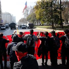 Manifestación cerca de La Moneda, en el cambio de gabinete de Boric: ¿quiénes marchan y por qué?