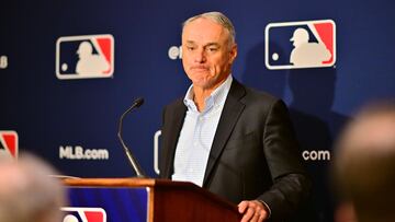 ORLANDO, FLORIDA - FEBRUARY 10: Major League Baseball Commissioner Rob Manfred answers questions during an MLB owner's meeting at the Waldorf Astoria on February 10, 2022 in Orlando, Florida. Manfred addressed the ongoing lockout of players, which owners put in place after the league's collective bargaining agreement ended on December 1, 2021.   Julio Aguilar/Getty Images/AFP
== FOR NEWSPAPERS, INTERNET, TELCOS & TELEVISION USE ONLY ==