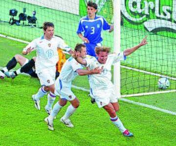 El ruso Kririchenko marcó ante Grecia el gol más rápido de una Eurocopa, a los 68 segundos. La pena para España fue que encajaron uno, lo que impidió su clasificación.