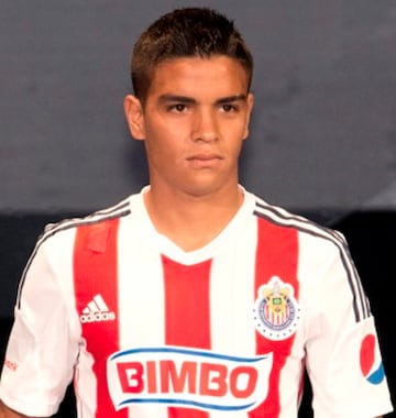 En junio de 2015, Alberto Jorge García, conocido como el "Guamerucito", abandonó las filas de Chivas de Guadalajara para unirse al Club América. El prometedor delantero no pudo consolidarse con las Águilas.    