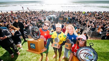 SUPERTUBOS, PENICHE, PORTUGAL - MARCH 23: Yago Dora of Brazil, Italo Ferreira of Brazil, Gabriela Bryan of Hawaii, Caroline Marks of the United States after the Final at the MEO Rip Curl Pro Portugal on March 23, 2025 at Supertubos, Peniche, Portugal. (Photo byLaurent Masurel/World Surf League)