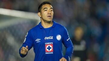 Foto de accion del Partido Cruz Azul vs Toluca, CONCACAF, Liga de Campeones 2014, Final partido de Ida, en la foto: Marco Fabian
15/04/2014/MEXSPORT/Osvaldo Aguilar
Estadio:Azul
Cruz Azul vs Toluca CONCACAF Final Ida