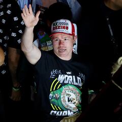 David Faitelson hace menos a Canelo tras triunfo de Terence Crawford ante Errol Spence