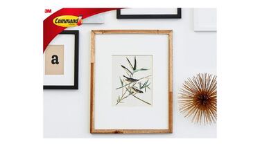 Tenemos el adhesivo para colgar cuadros con más de 100.000 opiniones en Amazon