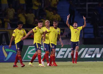 La Selección Colombia venció 3-1 a la Selección de Chile en el Metropolitano de Barranquilla por la fecha 10 de Eliminatorias Sudamericanas.