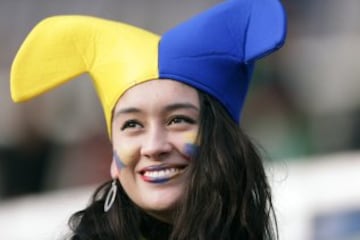 La belleza y los colores tiñeron las gradas en la primera fase de Copa América Chile 2015.