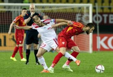 Macedonia-Bielorrusia. Ferhan Hasani con Timofei Kalachev.