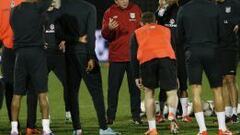 Inglaterra piensa en Montenegro