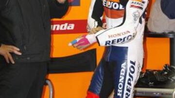 <b>CONFIANZA.</b> La multinacional japonesa Honda ha confirmado hoy al presidente catalán, José Montilla, que mantendrá su equipo de motociclismo y su apuesta por los pilotos catalanes.