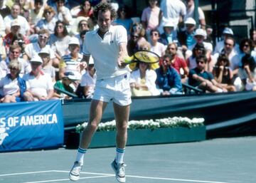 John McEnroe (Nueva York, 61 años) ganó el primero de sus tres títulos de maestro en su ciudad natal, contra su compatriota Athur Ashe y repitió éxito dos veces ante Ivan Lendl (1986 y 1987). También tuvo mucho éxito en dobles, especialidad en la que ganó siete veces consecutivas entre 1978 y 1984, todas con Peter Fleming.