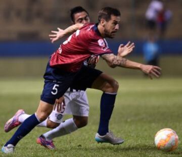 Universidad Católica visita a Libertad en Paraguay. 