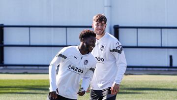 01/03/23  VALENCIA CF  ENTRENAMIENTO 
NICO GONZALEZ - YUNUS MUSAH