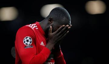 Soccer Football - Champions League Round of 16 Second Leg - Manchester United vs Sevilla - Old Trafford, Manchester, Britain - March 13, 2018 Manchester United's Romelu Lukaku looks dejected after the match