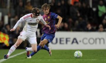 Marc Muniesa. El central era una promesa para el futuro de la zaga culé. Una grave lesión en la pretemporada de la temporada 2012/13 truncó su progresión. Tras la grave lesión el club decidió que jugara en el filial, que estaba en segunda, y al terminar la temporada el club decidió no renovarlo. Firmó en verano de 2013 por el Stoke City. En 2017 volvió a España para jugar en la primera temporada del Girona en Primera División.