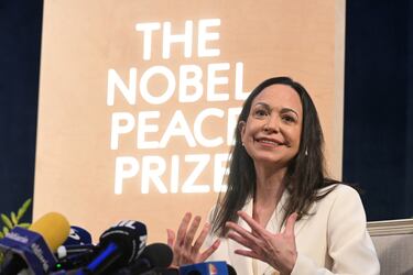 María Corina Machado, figura de la oposición venezolana y ganadora del Premio Nobel de la Paz 2025, asiste a una conferencia de prensa el 11 de diciembre de 2025 en Oslo, Noruega. Machado, a quien se le había prohibido salir de Venezuela, no asistió a la ceremonia de entrega de premios.