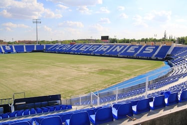 Obras de construcción de los nuevos palcos VIP de Butarque, estadio del Leganés.